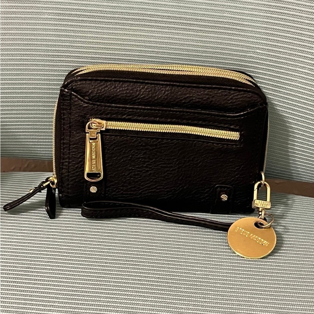 Steve Madden Black Wristlet
